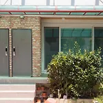 Cream House