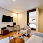 Blanc Business Hotel