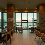 Mansion216, Haeundae Beach\'S New Residence Is 2 Minutes Away From Haeundae Station And Offers Luggage Storage Service And Early Check-In, 31St Floor City View