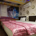 Hill Motel