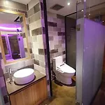 Lazzi Hotel