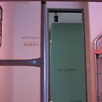 Orange Guest House - Hostel