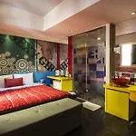 Color Motel