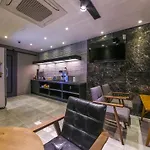 Hotel Smith