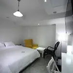 Hillside Tourist Hotel