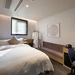 No 25 Signature Centum
