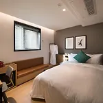 No 25 Signature Centum