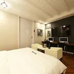 Premium Ava Hotel