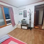 Yeongnamjang Motel