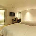 Hotel Londoner Hwamyeong