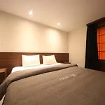 Hotel Egg