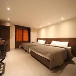 Hotel Egg