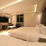 Hotel Cheese