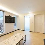 No. 25 Hotel Yongho
