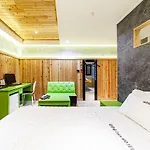 Busan Station Popcorn Hotel