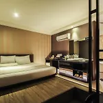 Mu Motel