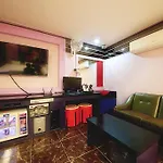 2Ne1 Hotel