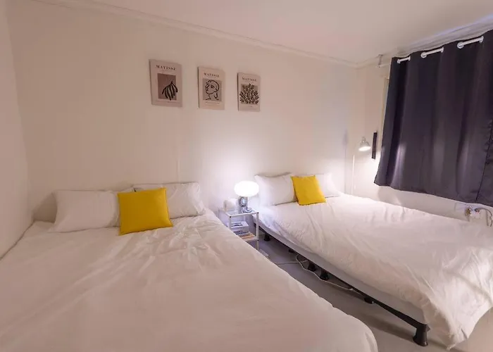 Busan Station 5 Min #Choryang Stn 3Min #3Beds #Hotel Bedding #2Rooms #New