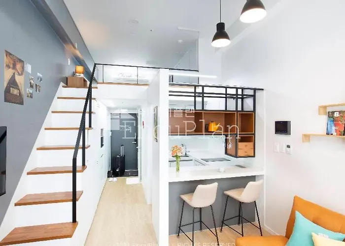 Busan Studio 202