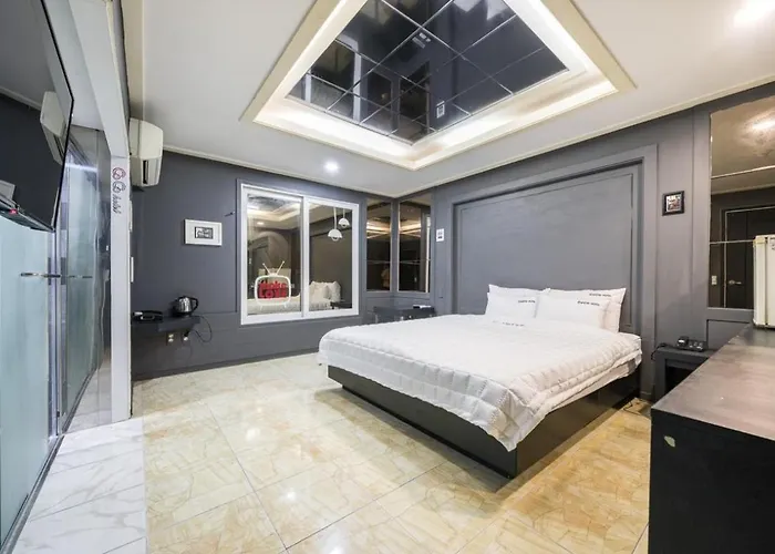 Songjeong Coco Hotel