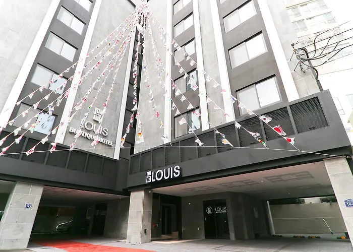 Louis Hotel