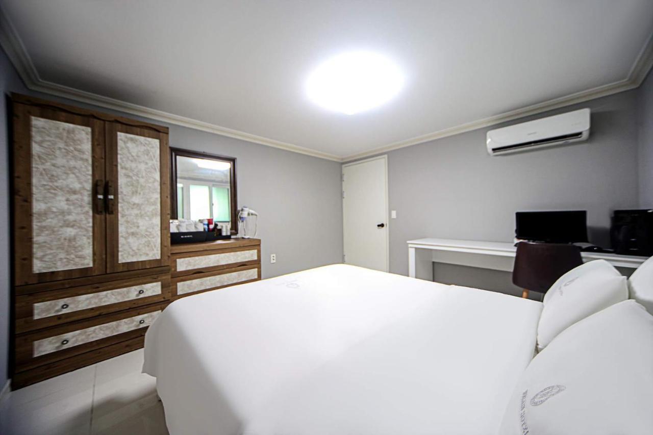 Welkin Hotel *