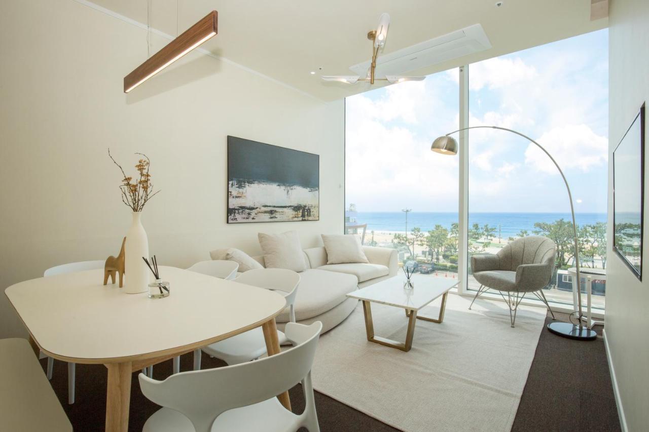 Uh Haeundae Harbor Town 4f Apartment Busan