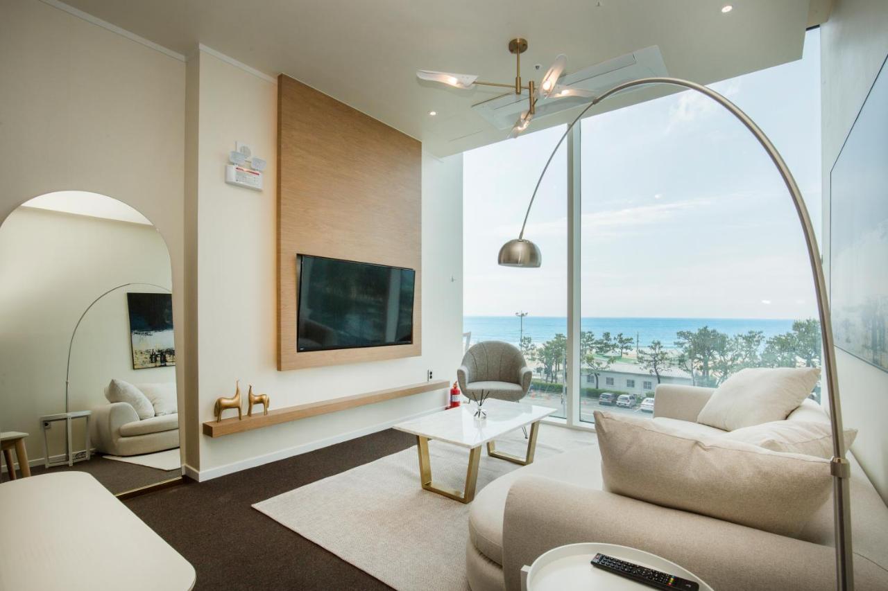 Uh Haeundae Harbor Town 4f