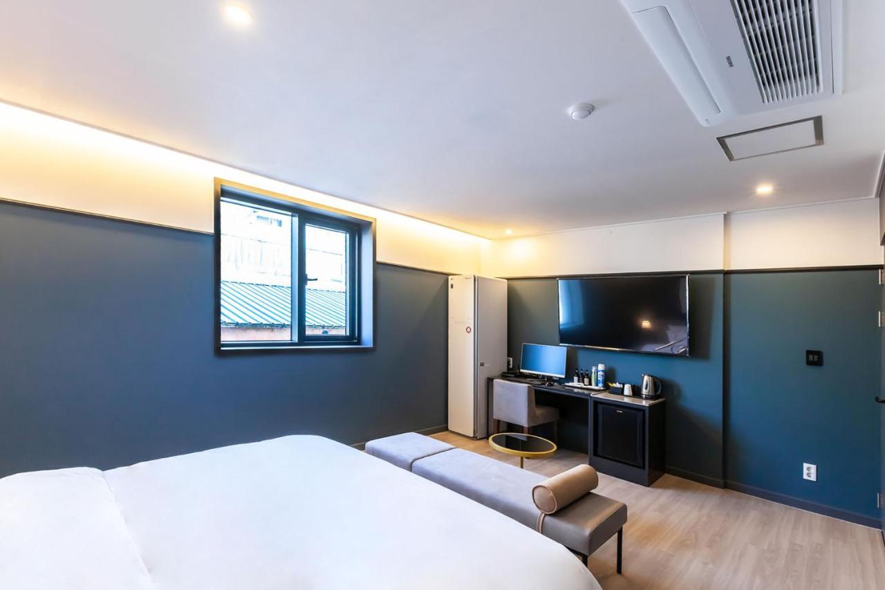 Browndot Sasang Renecite 3*