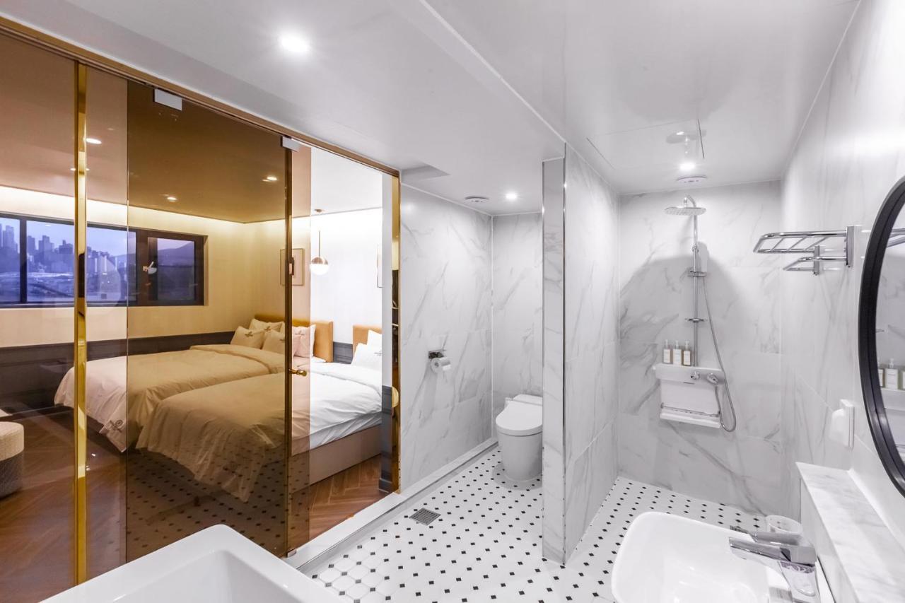 Browndot Sasang Renecite Hotel