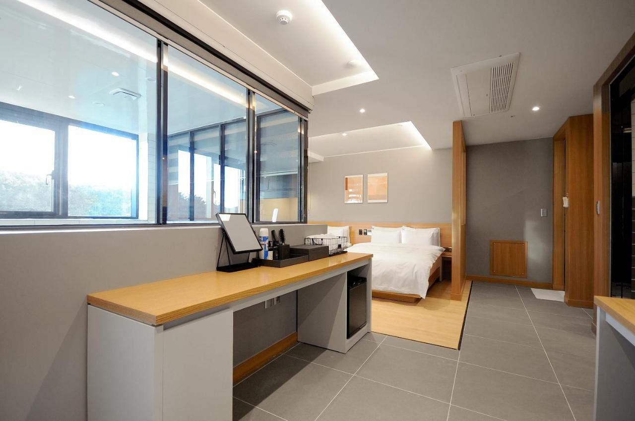 Gijang Hound Ilgwang Hotel 2*
