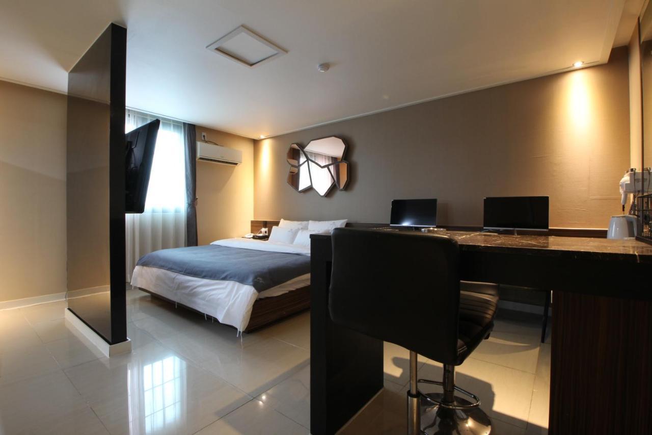 Neulbo Motel *