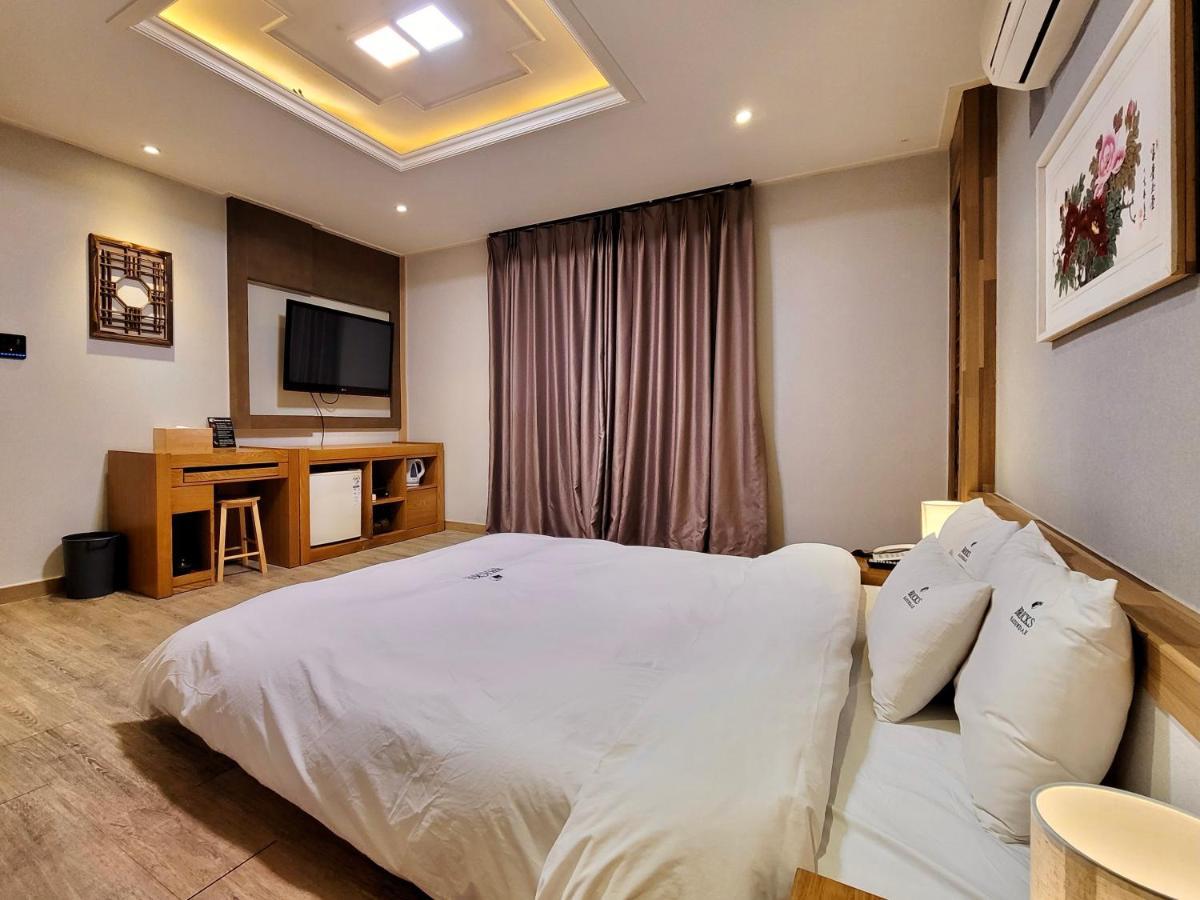 Bricks Haeundae Motel
