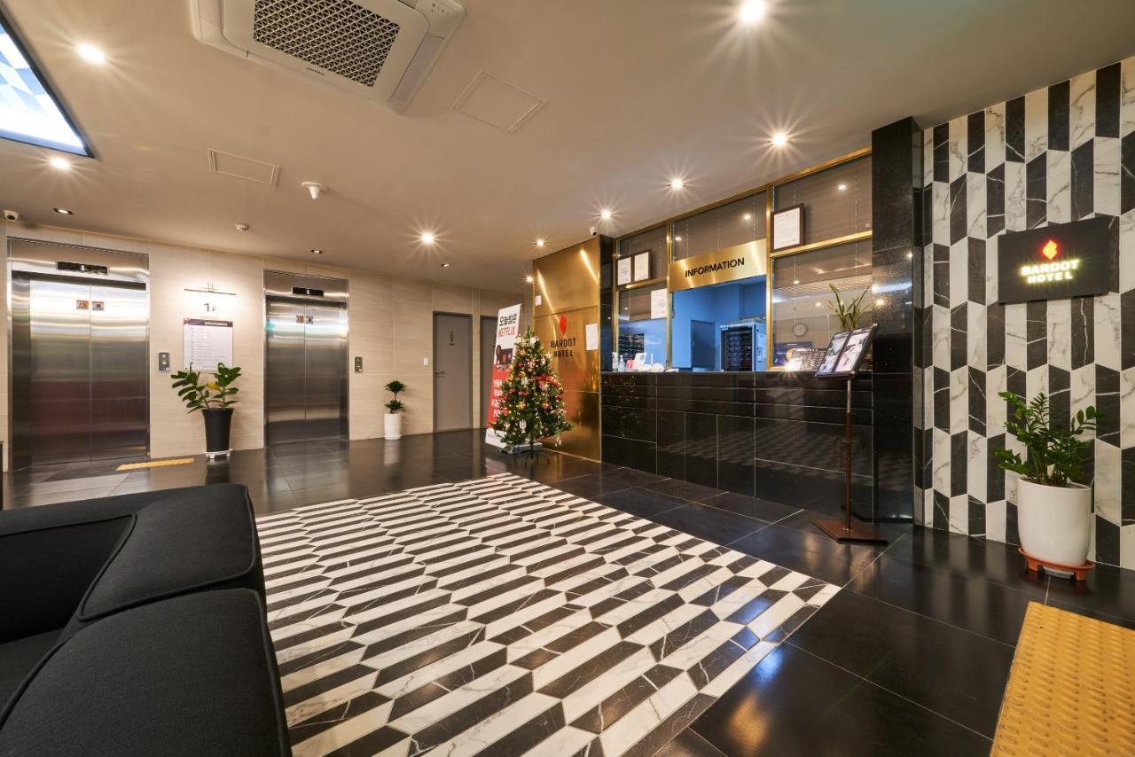 Bon Business Hotel 2*