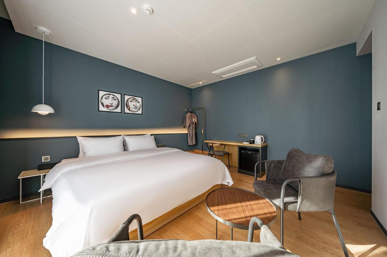 Hotel Brown Dot Signature Busan
