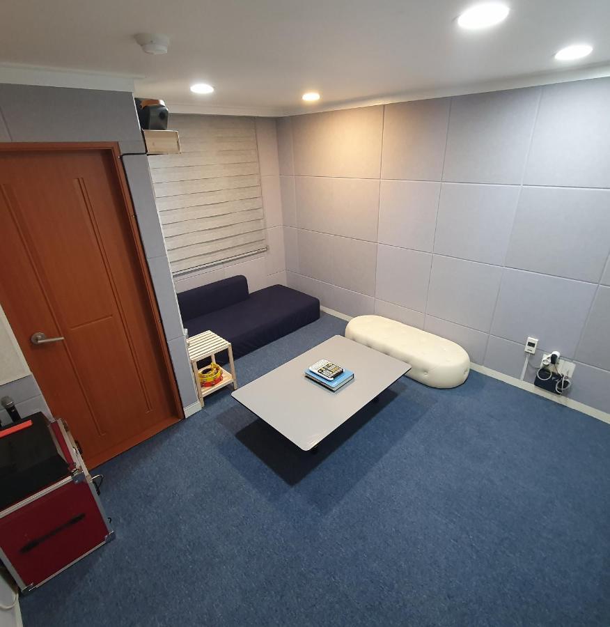 Discovery Busan