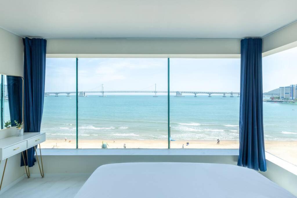 Apartment J Pent House Busan