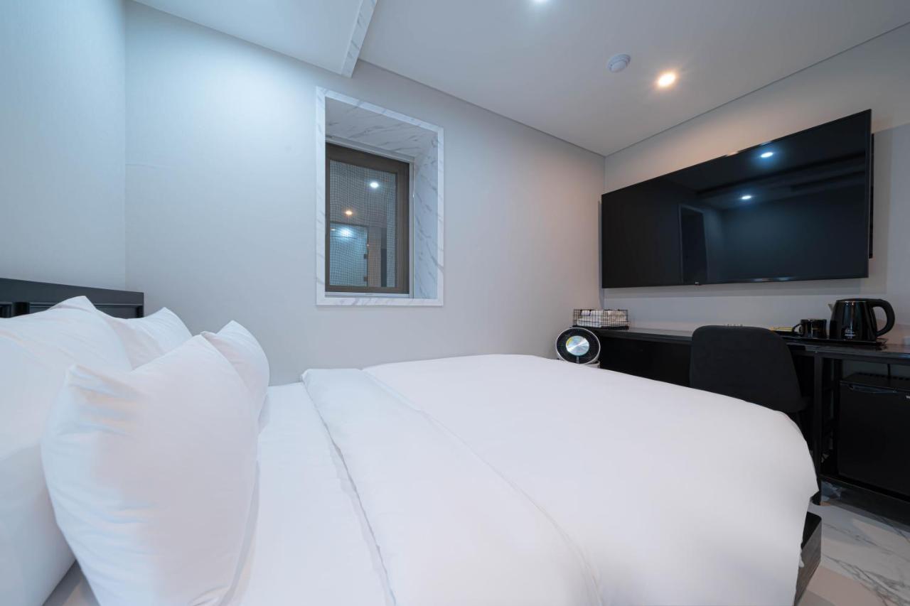 Hotel Gwangan 2*