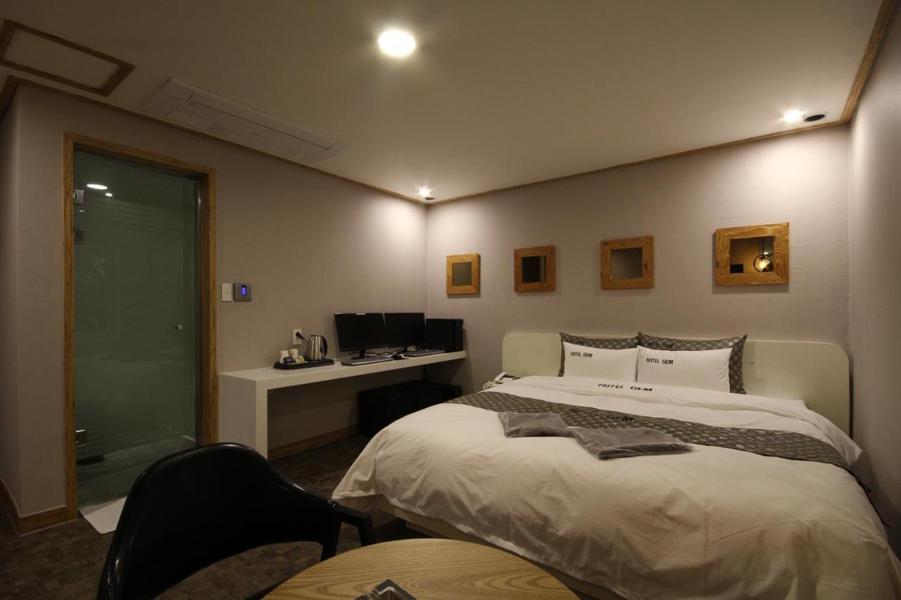 Gem Motel