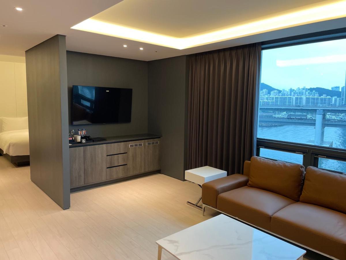 Ag405 Hotel Busan