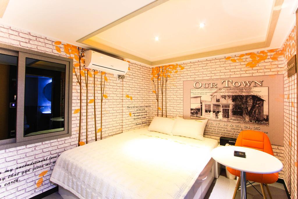 Motel M2