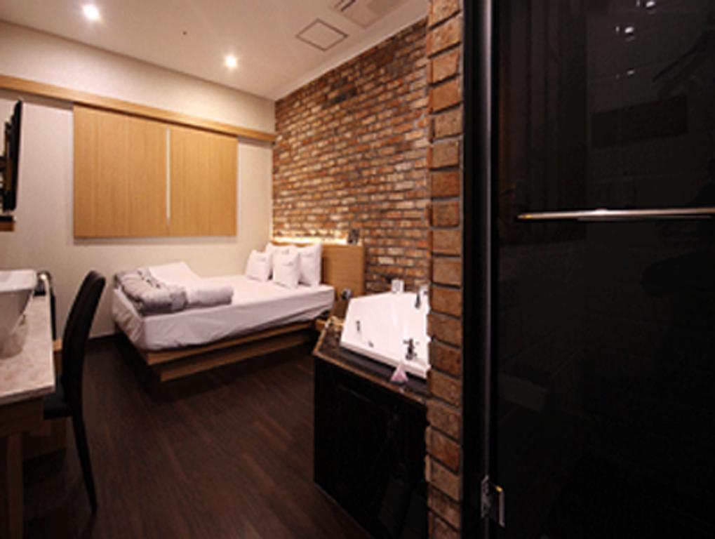 Nampo Comma Hotel 2*