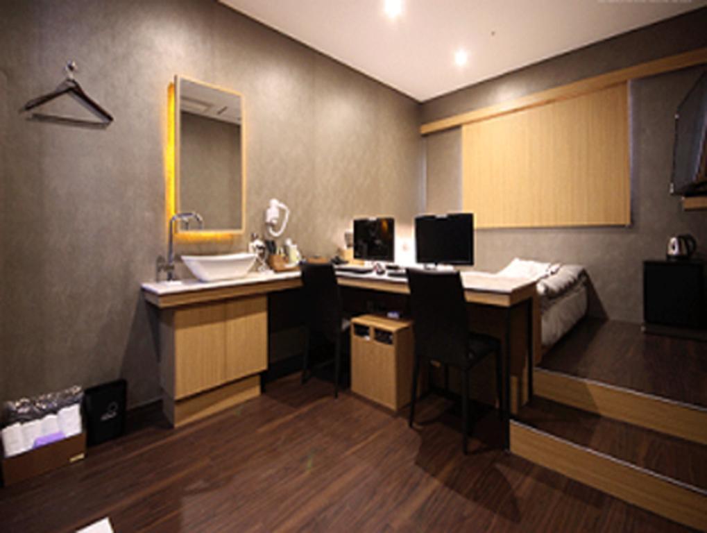 Nampo Comma Hotel 2*