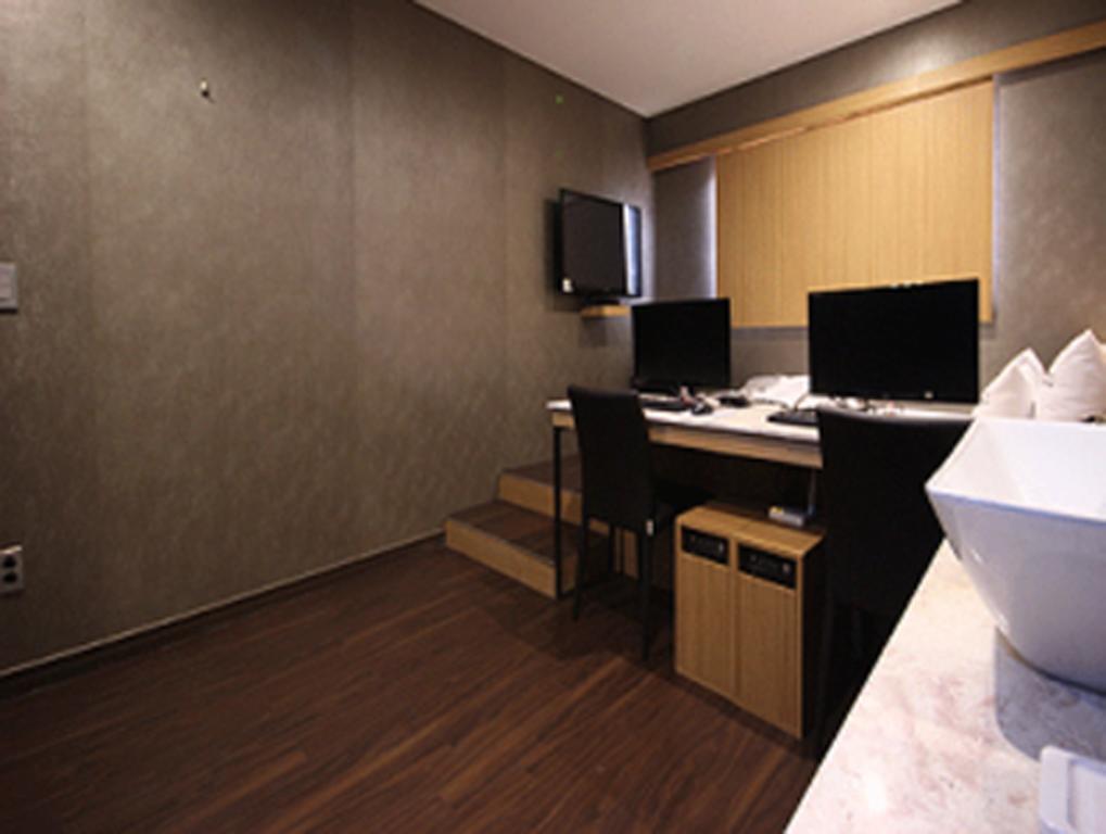 Hotel Nampo Comma Busan