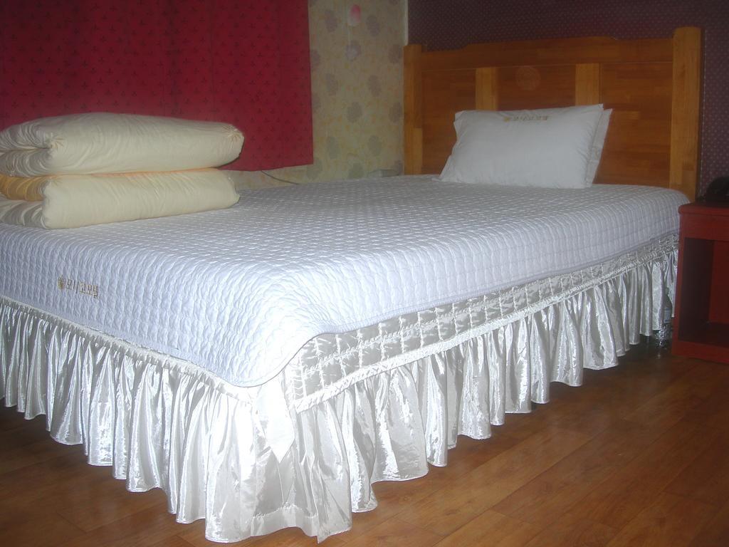 Monaco motel 2*