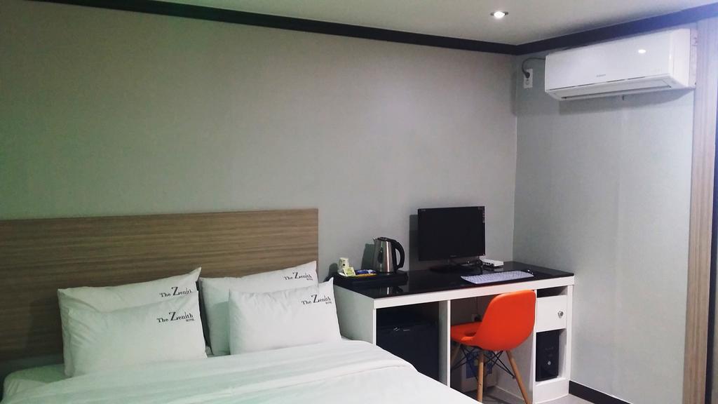 Hotel The Zenith