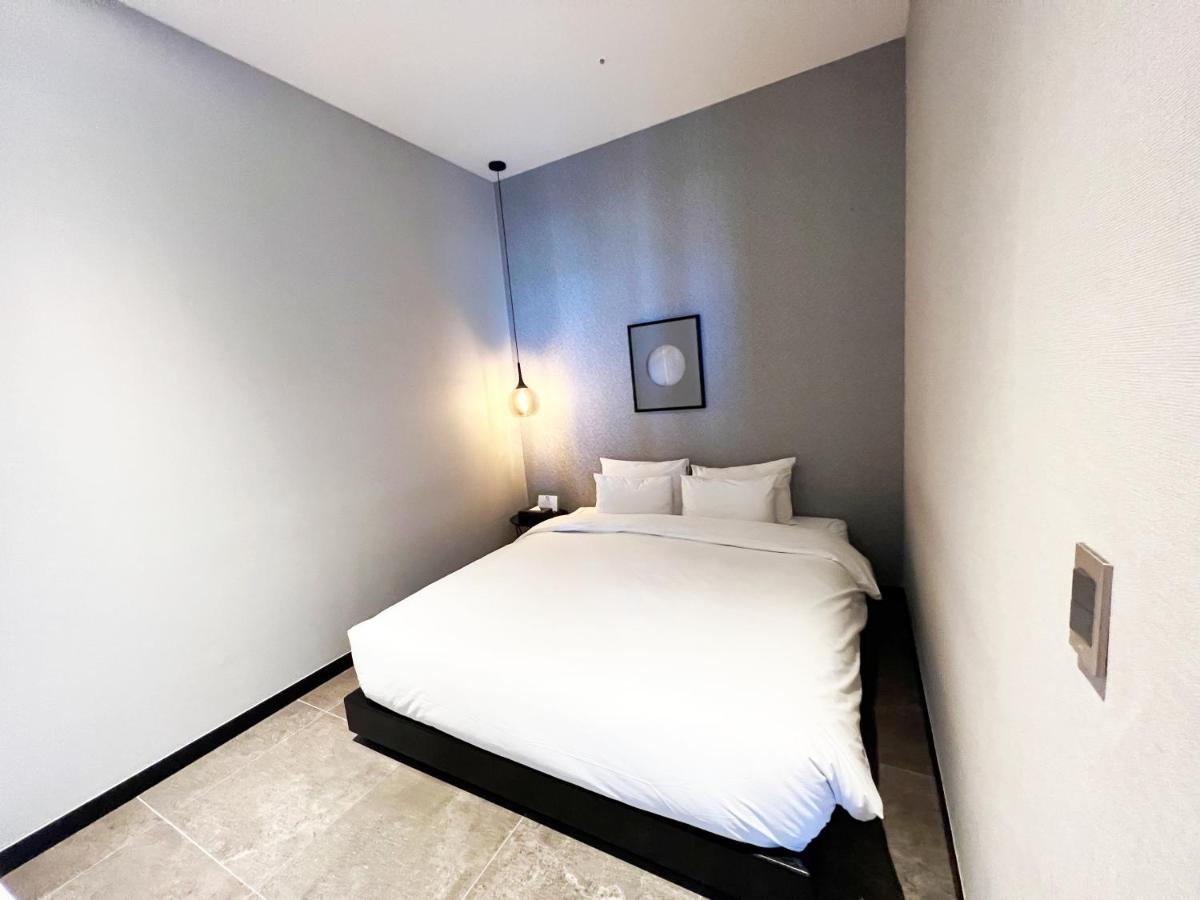 Laon Hotel 3*