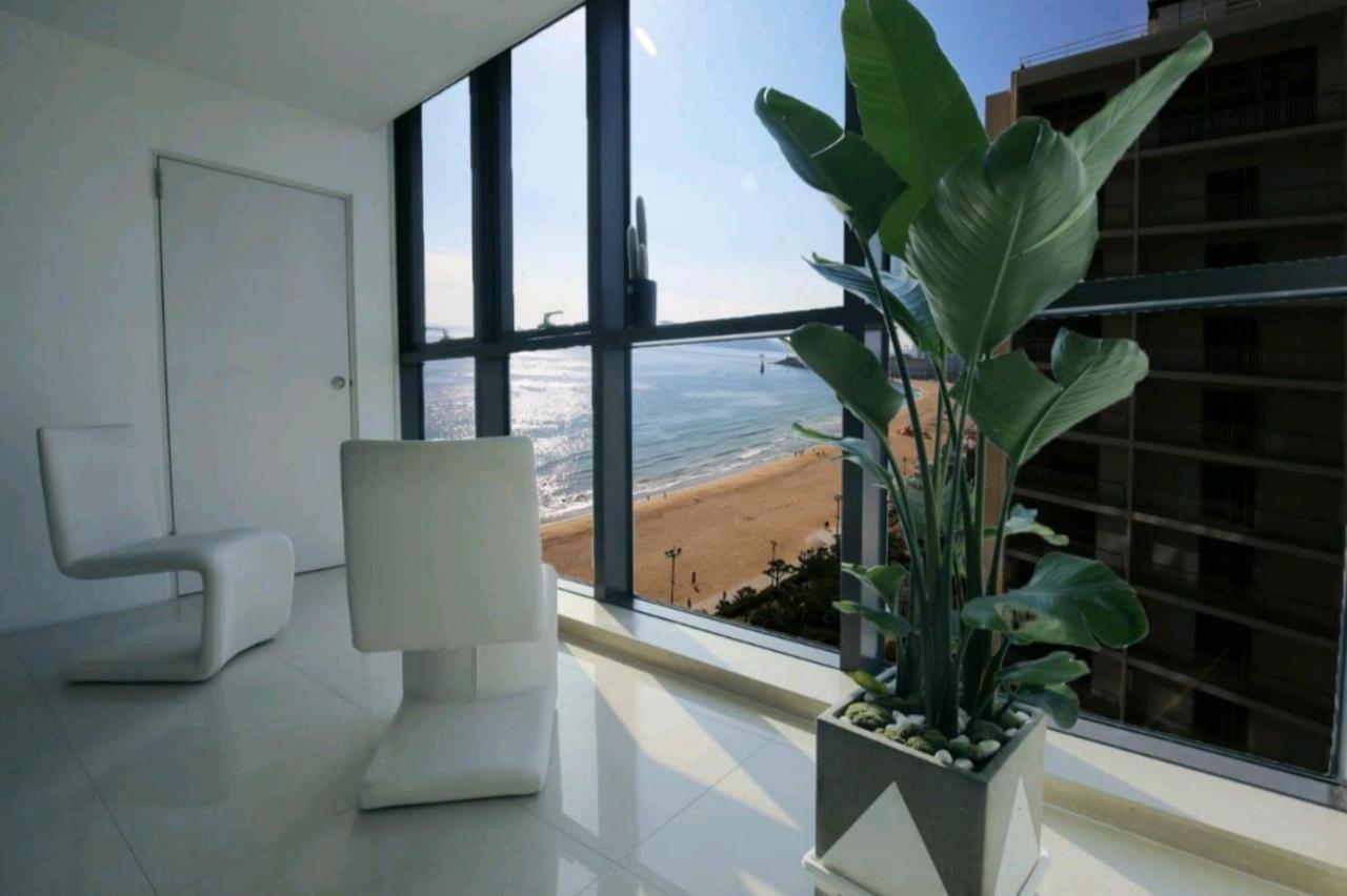 Pale De Cz Condominium Busan