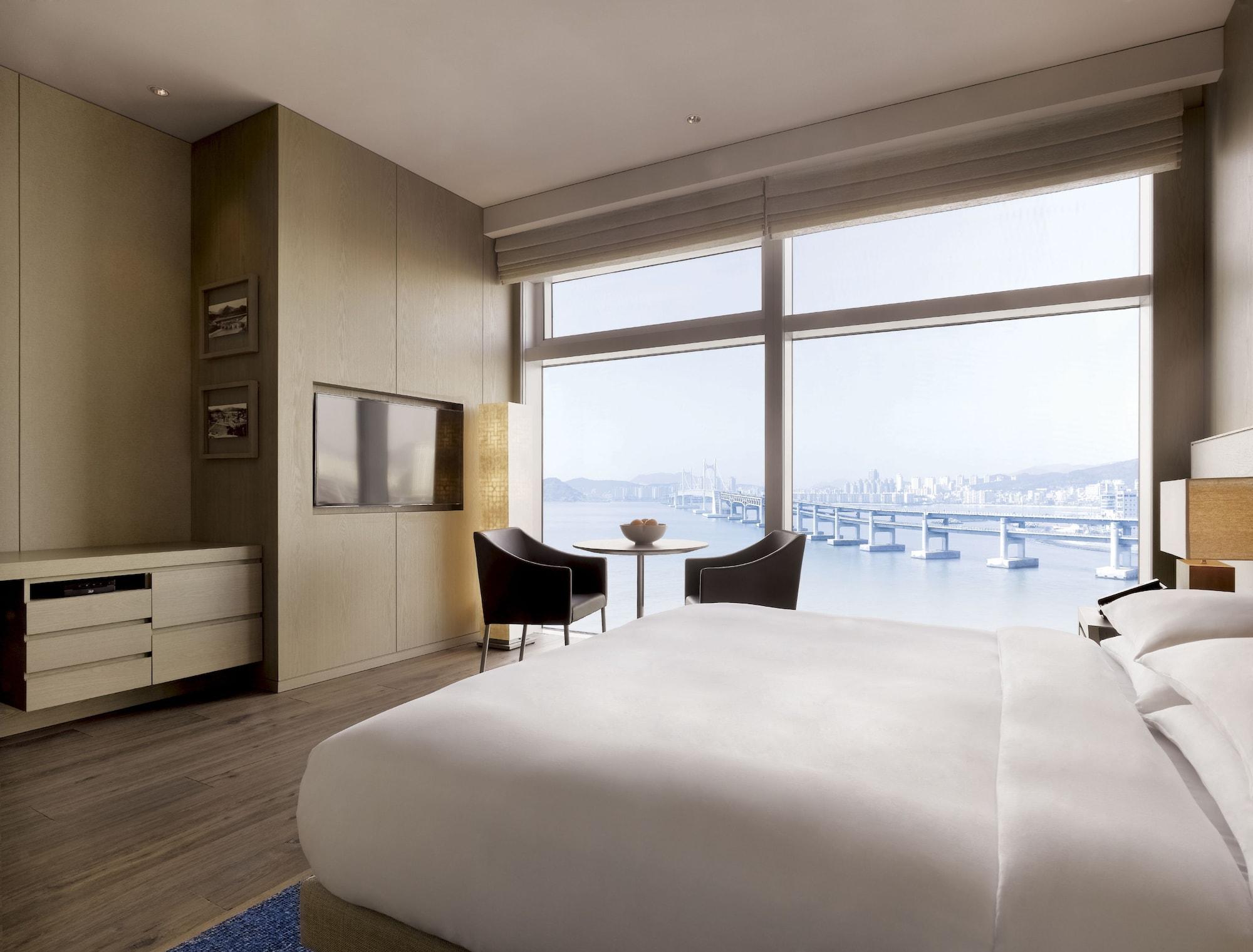 Park Hyatt Hotel 5*