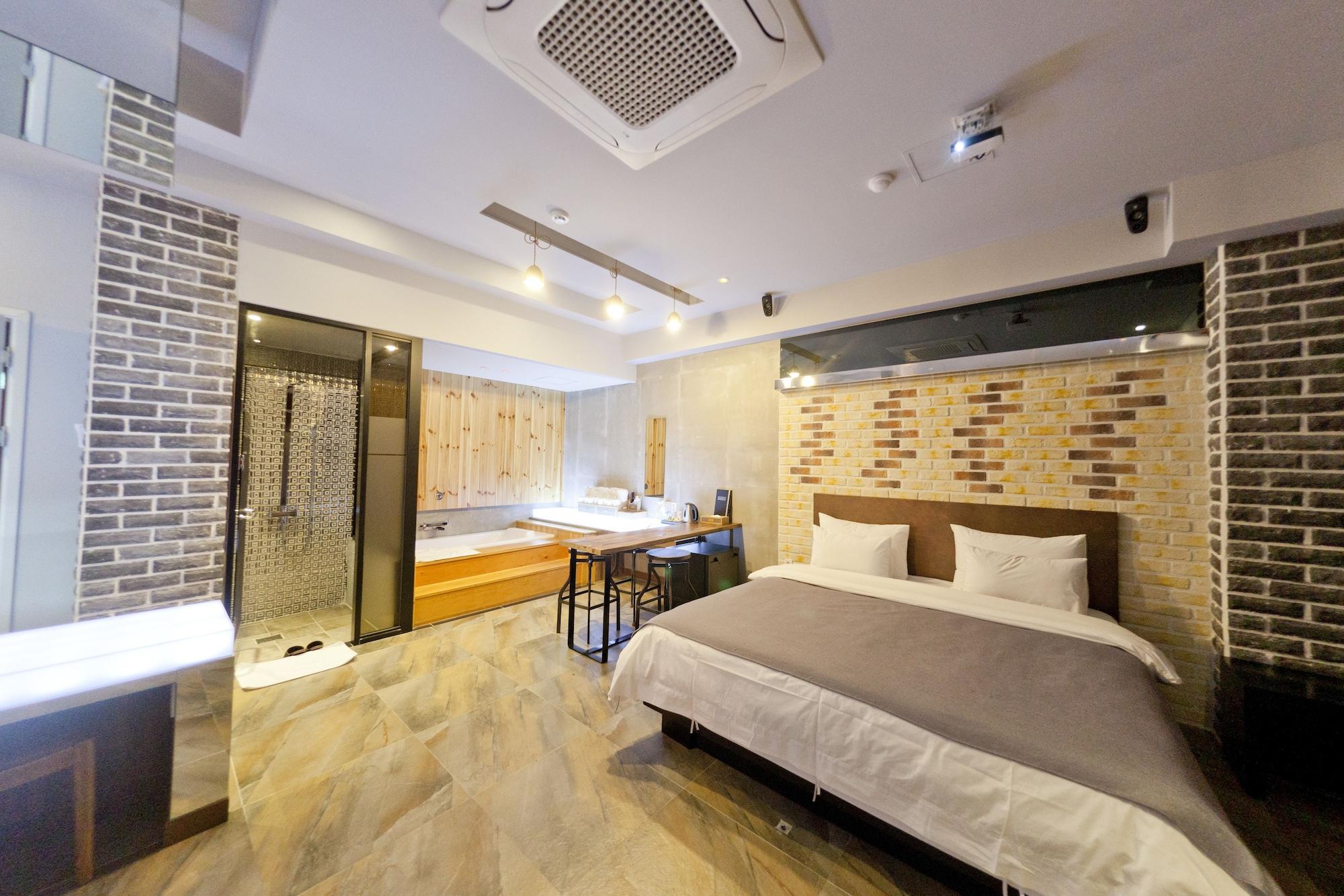 Hotel 109 3*
